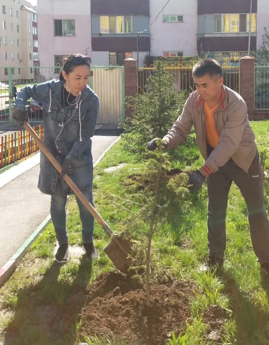 Ұжым қалалық сенбілікте 13.04.2019 ж