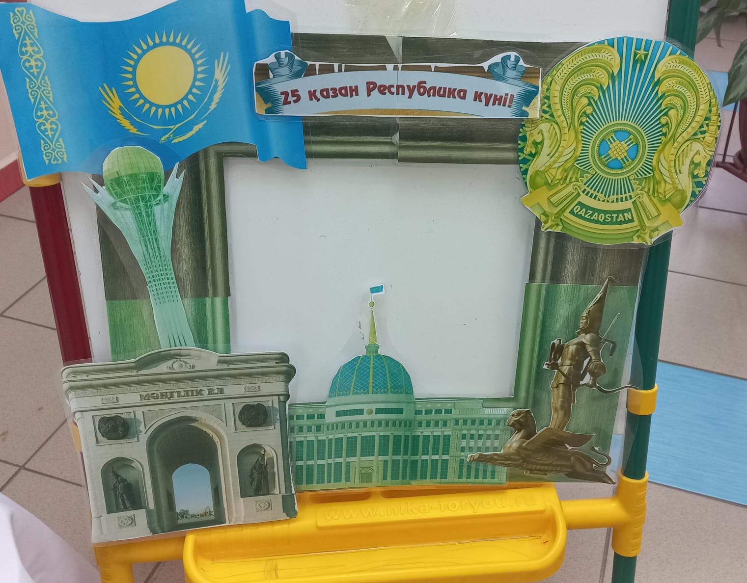 Республика күніне арналған  ата- аналармен балалар шығармашылығынан көрме ұйымдастырылды